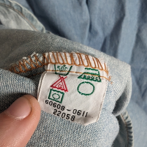 Vintage Levi's Men's Denim buttoned XL Tall long sleeve work Chambray shirt - Picture 9 of 9